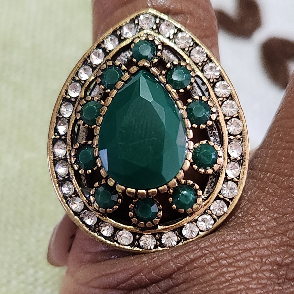 Size 8 fantasy ring